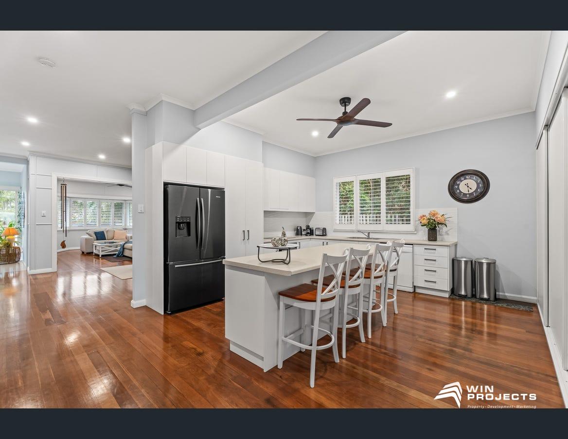 258 Esplanade & 42 Watson Street, PIALBA, QLD 4655 AUS